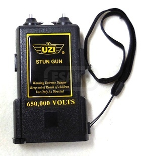 Elektrický paralyzer UZI 650000 Volts  